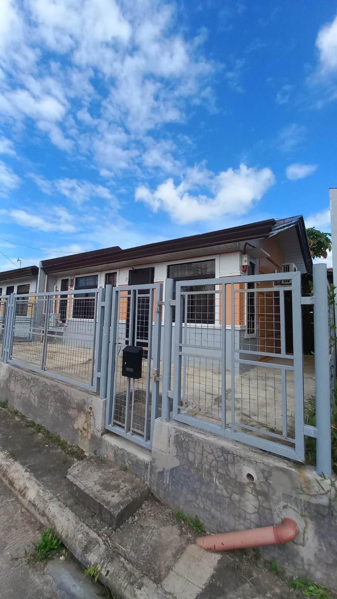 2 Bedroom House At Deca Homes Talomo Davao Stadt Exterior foto